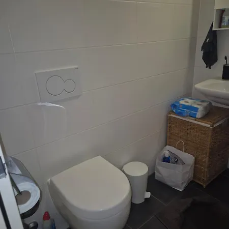 Meublee ,moderne,au Calme 1km Séjour chez l'habitant Genève
